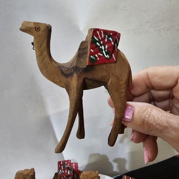 3 Camel Train Hand Carved Wood plus 1 Donkey with Rider 4 Pieces 👀 - Picture 10 of 12